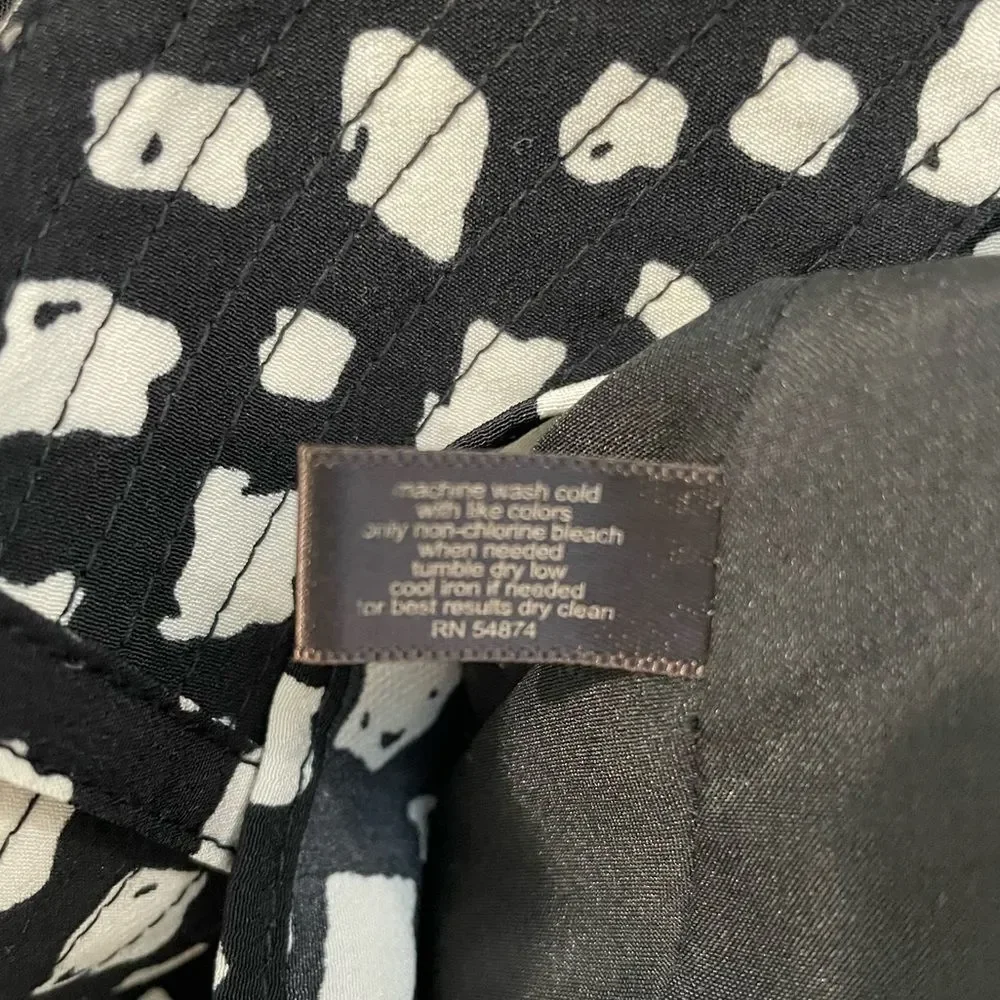 The Limited Black and White Abstract Belted Skirt Women’s Size XS